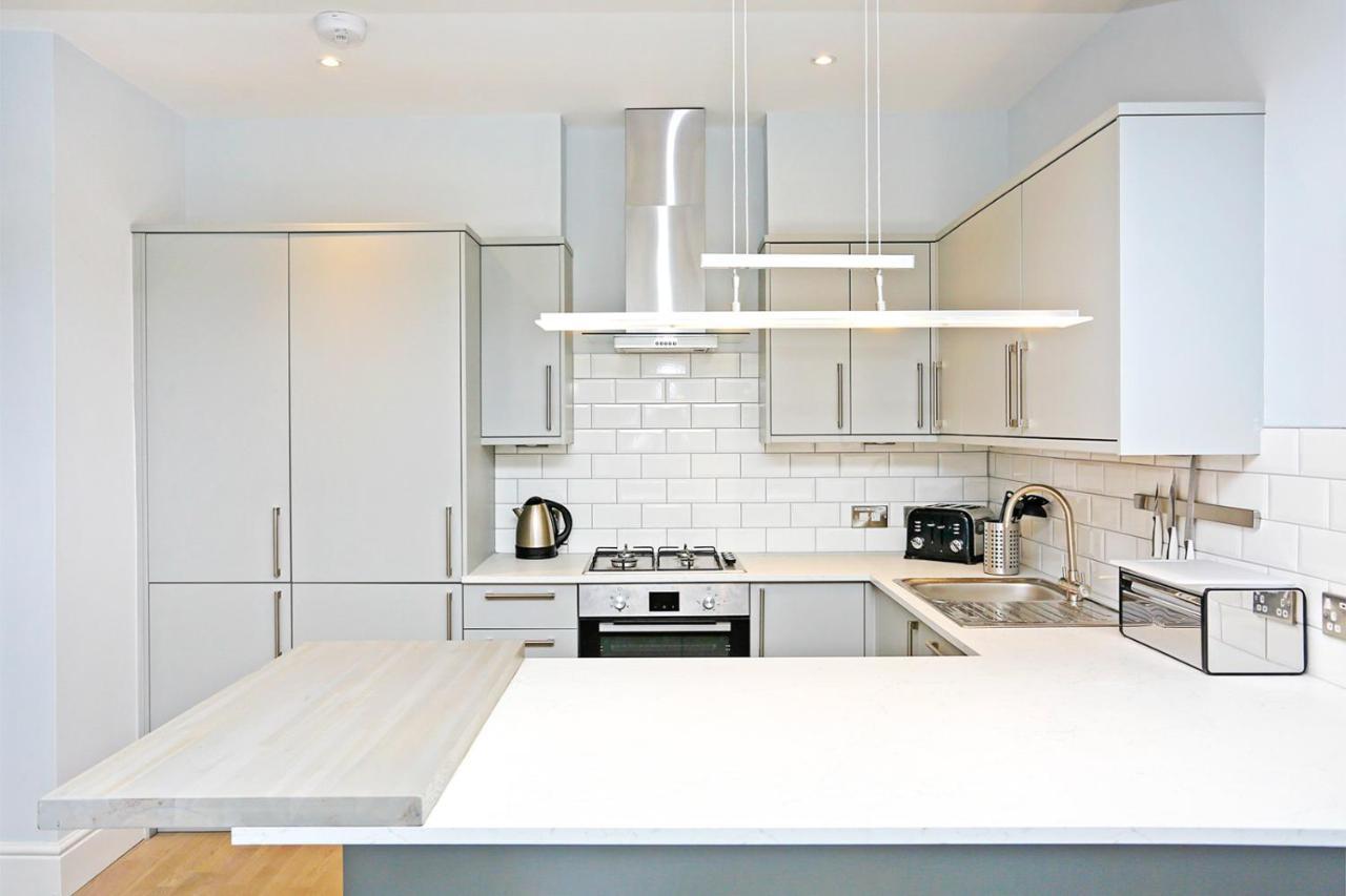 Ultra Modern, Stylish Apartment Next To Princes St EDI Eksteriør billede
