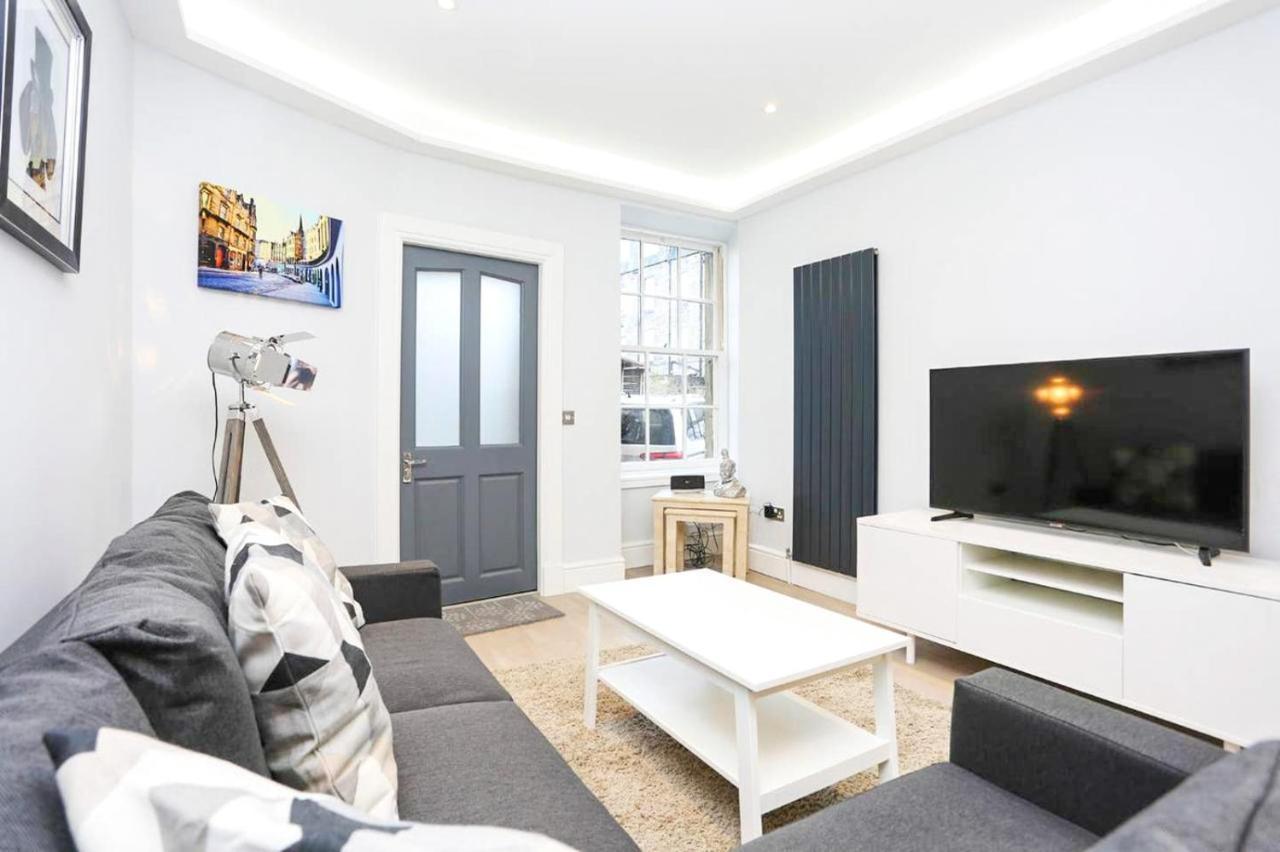Ultra Modern, Stylish Apartment Next To Princes St EDI Eksteriør billede